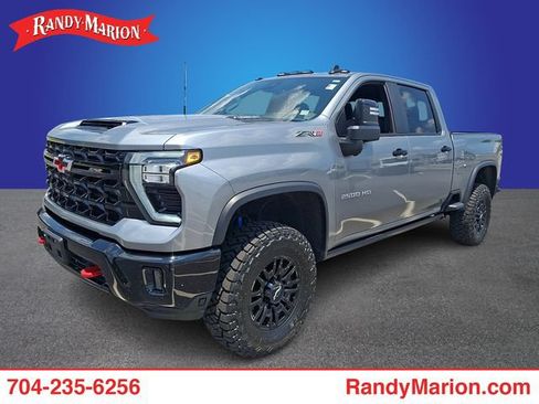 Used 2024 Chevrolet Silverado 2500 ZR2 w/ Technology Package AWD/4WD image 1