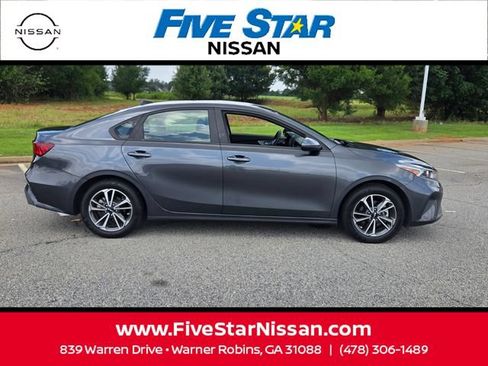 Used 2024 Kia Forte LXS FWD image 14