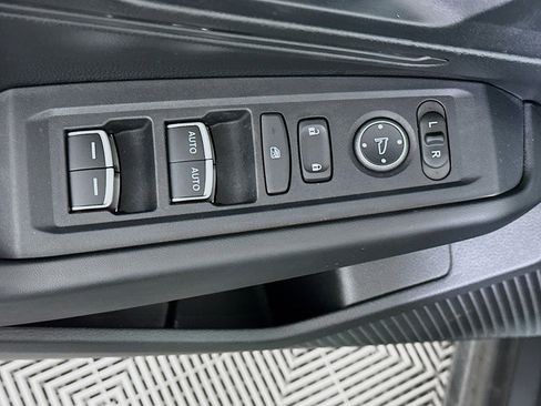 Used 2025 Honda Accord LX image 15