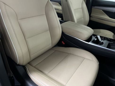 Certified 2026 Buick Enclave Preferred w/ LPO, Floor Liner Package image 28