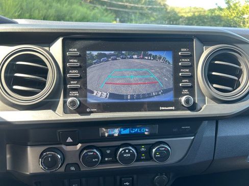 Used 2022 Toyota Tacoma SR AWD/4WD image 16