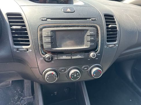 Used 2018 Kia Forte LX w/ LX Rear Camera Package FWD image 6