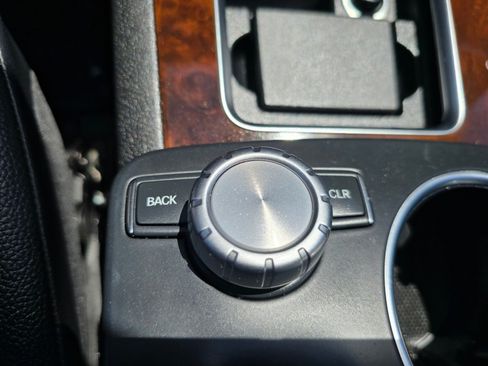 Used 2013 Mercedes-Benz GLK 350 4MATIC image 13