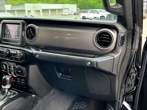Used 2020 Jeep Gladiator Sport w/ Quick Order Package 24S AWD/4WD image 21