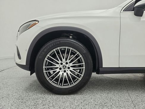 Certified 2026 Mercedes-Benz GLC 300 4MATIC image 18