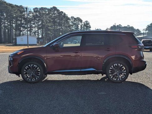 Certified 2024 Nissan Rogue Platinum w/ Platinum Premium Package image 7