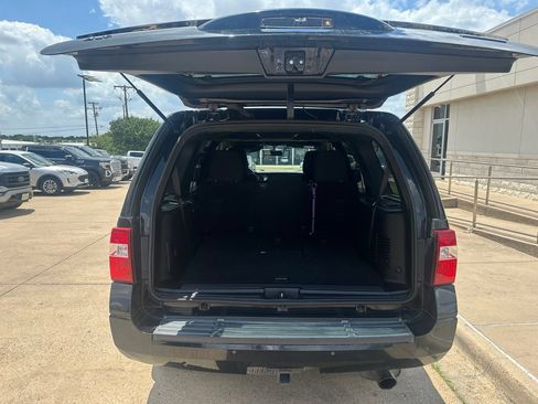 Used 2017 Ford Expedition XLT RWD image 7