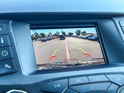 Used 2019 Ford Edge SE FWD image 22