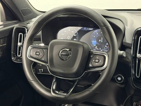 Used 2019 Volvo XC40 T5 R-Design AWD/4WD image 20