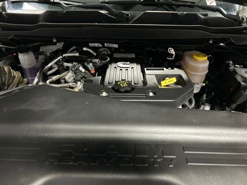 Used 2025 RAM 2500 Laramie image 25