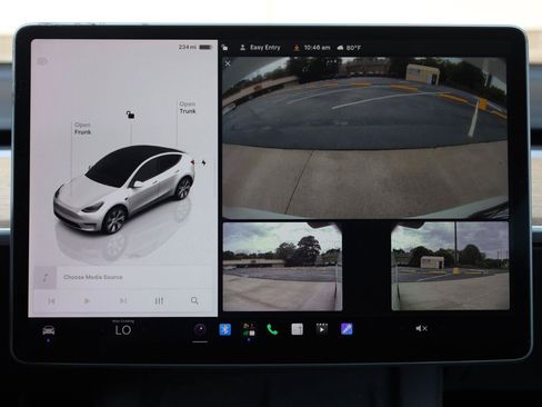 Used 2023 Tesla Model Y AWD image 37