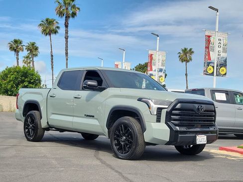 Used 2025 Toyota Tundra Limited image 40