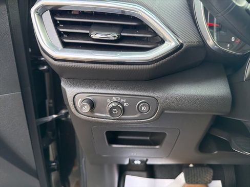 Used 2021 Chevrolet TrailBlazer LT w/ Convenience Package image 20