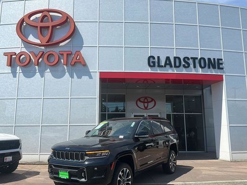 Used 2021 Jeep Grand Cherokee L Overland w/ Luxury Tech Group IV AWD/4WD image 1