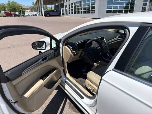 Used 2013 Ford Fusion SE FWD image 14