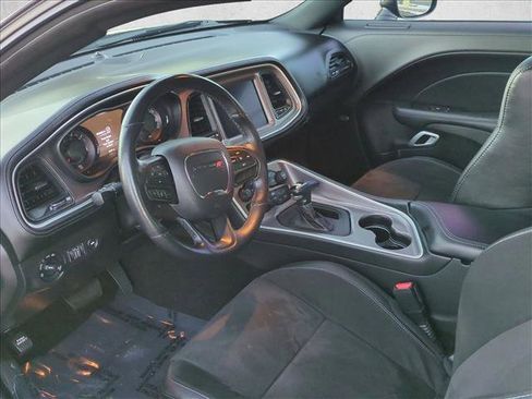 Used 2022 Dodge Challenger R/T w/ Plus Package image 10