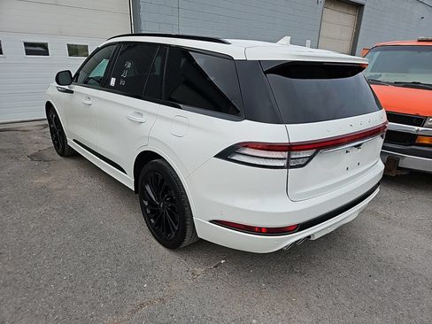 Used 2023 Lincoln Aviator Reserve w/ Jet Appearance Package AWD/4WD image 4