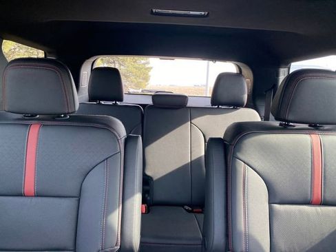 New 2026 Chevrolet Traverse RS w/ LPO, Floor Liner Package image 36