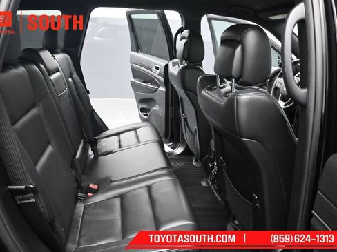 Used 2018 Jeep Grand Cherokee Limited AWD/4WD image 28