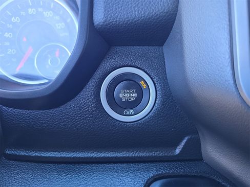 Used 2022 RAM 1500 Big Horn image 24