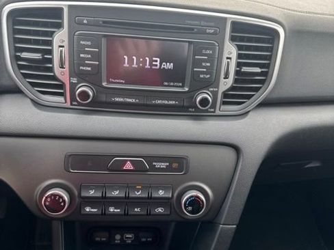 Used 2018 Kia Sportage LX FWD image 12