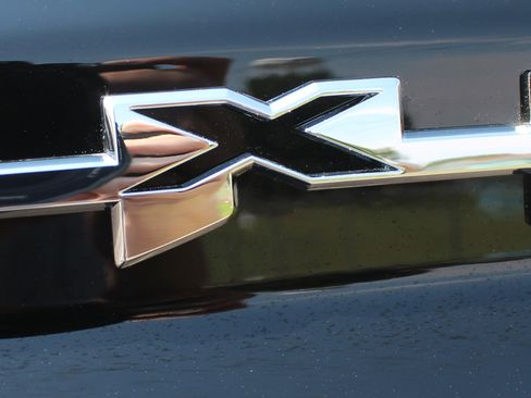 New 2025 GMC Canyon Elevation w/ Convenience Package image 8