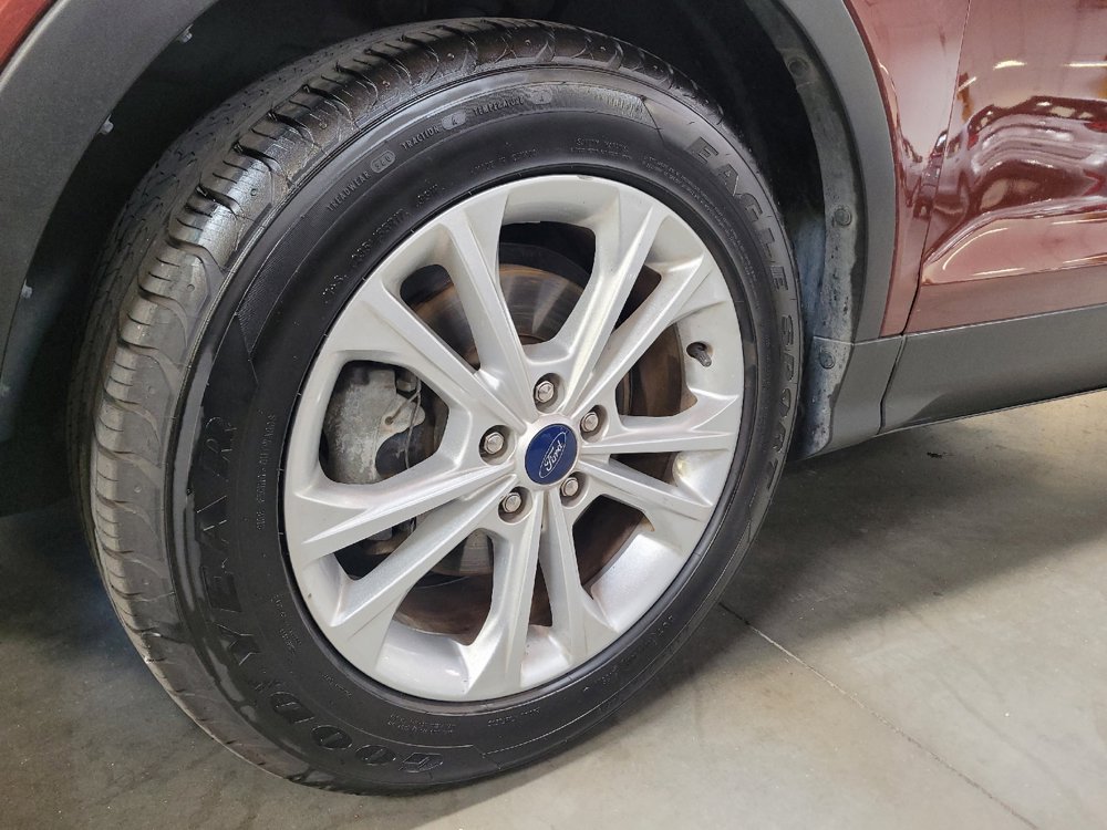 Used 2018 Ford Escape SE w/ SE Sync 3 Package FWD image 31