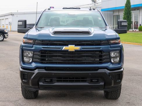 New 2026 Chevrolet Silverado 2500 Custom w/ Custom Value Package AWD/4WD image 2