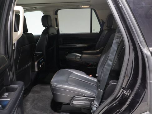 Used 2019 Ford Expedition Platinum AWD/4WD image 18