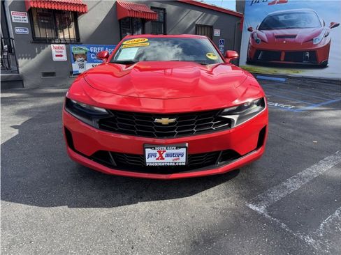 Used 2020 Chevrolet Camaro LT image 2