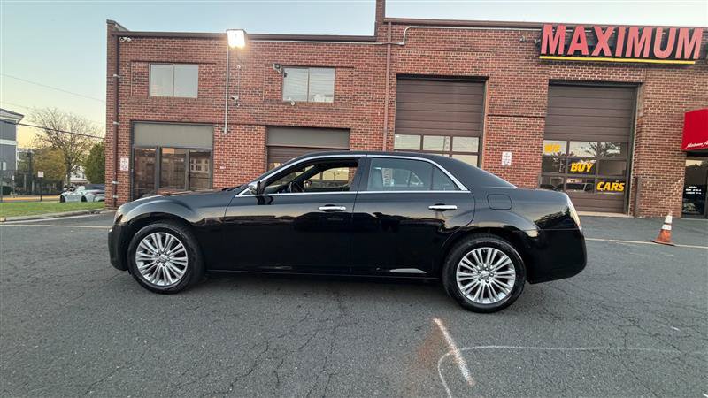 Used 2014 Chrysler 300 C AWD/4WD image 8