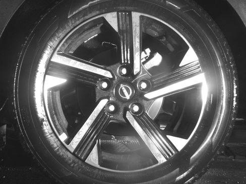 Used 2025 Nissan Sentra SV FWD image 14