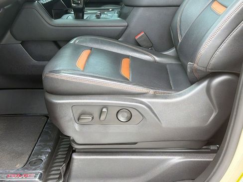 Used 2023 GMC Sierra 1500 AT4 w/ AT4 Premium Package AWD/4WD image 14