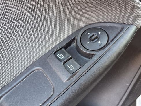 Used 2014 Ford Focus S FWD image 19