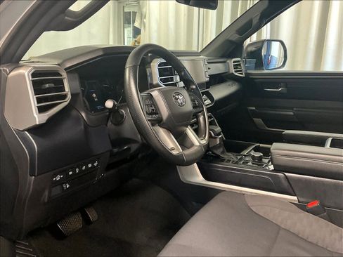 Used 2025 Toyota Tundra SR5 w/ SR5 Convenience Package image 8