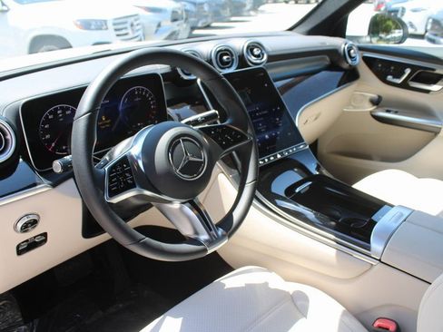 Certified 2025 Mercedes-Benz GLC 350e 4MATIC image 25