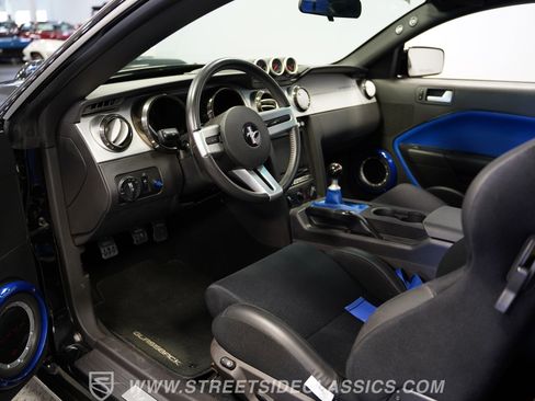 Used 2005 Ford Mustang GT image 4