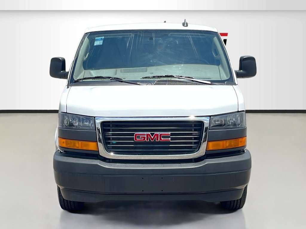 Used 2025 GMC Savana 2500 w/ Driver Convenience Package RWD image 2