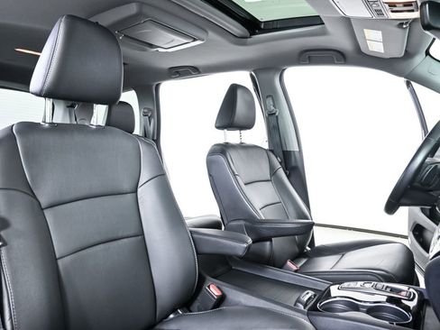 Used 2021 Honda Pilot Touring image 23