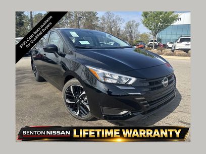 New 2025 Nissan Versa SR w/ Trunk Package