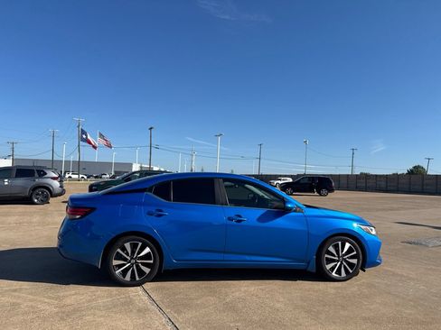 Used 2023 Nissan Sentra SV w/ SV Premium Package FWD image 24