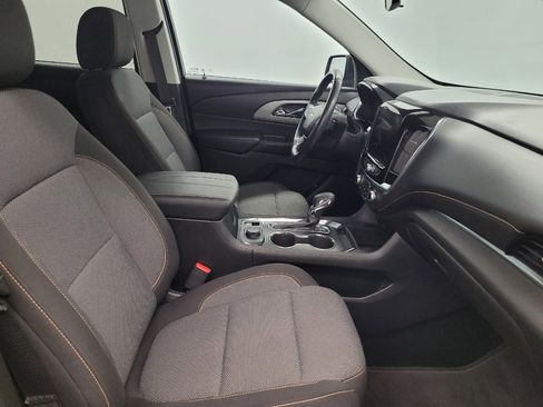 Used 2021 Chevrolet Traverse LT FWD image 21