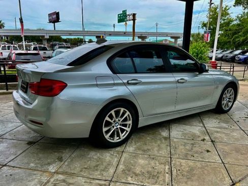Used 2017 BMW 320i Sedan image 4
