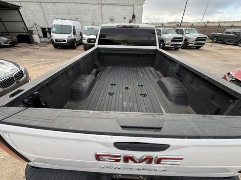 Used 2024 GMC Sierra 3500 Pro image 7