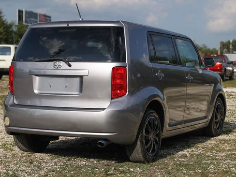 Used 2009 Scion xB FWD image 11