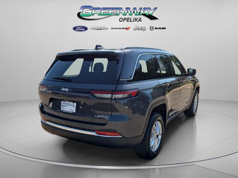 New 2025 Jeep Grand Cherokee Laredo image 7