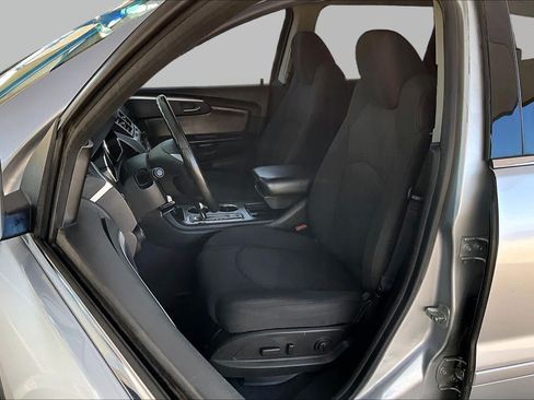 Used 2012 Chevrolet Traverse LT FWD image 7