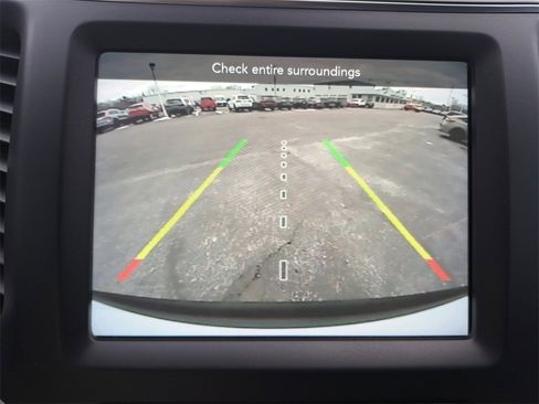 Certified 2022 Jeep Cherokee Latitude w/ Sun & Sound Group image 23