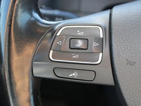 Used 2017 Volkswagen Tiguan Sport image 17