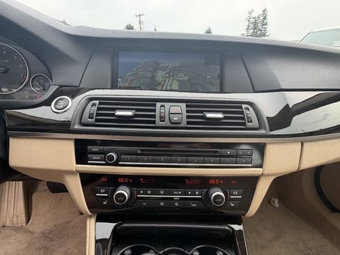 Used 2011 BMW 535i Sedan RWD image 7
